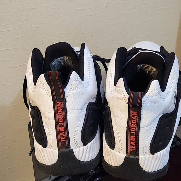 Jordan - Picture 3 of 4